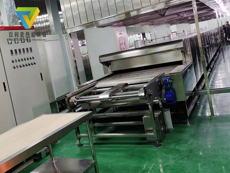 熱烈祝賀我公司新疆客戶定制的馕餅隧道爐已到達(dá)現(xiàn)場(chǎng)安裝！